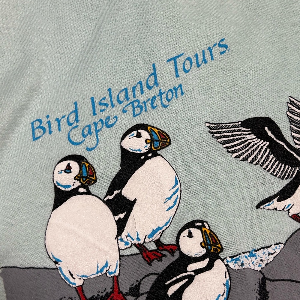 VINTAGE 90s Single Stitch Puffin Graphic Tee - Picture 5 of 5